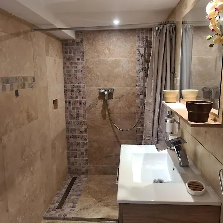 Flat With Sea View Apartment *